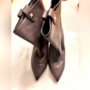 Brand new never been word booties / boots / all season